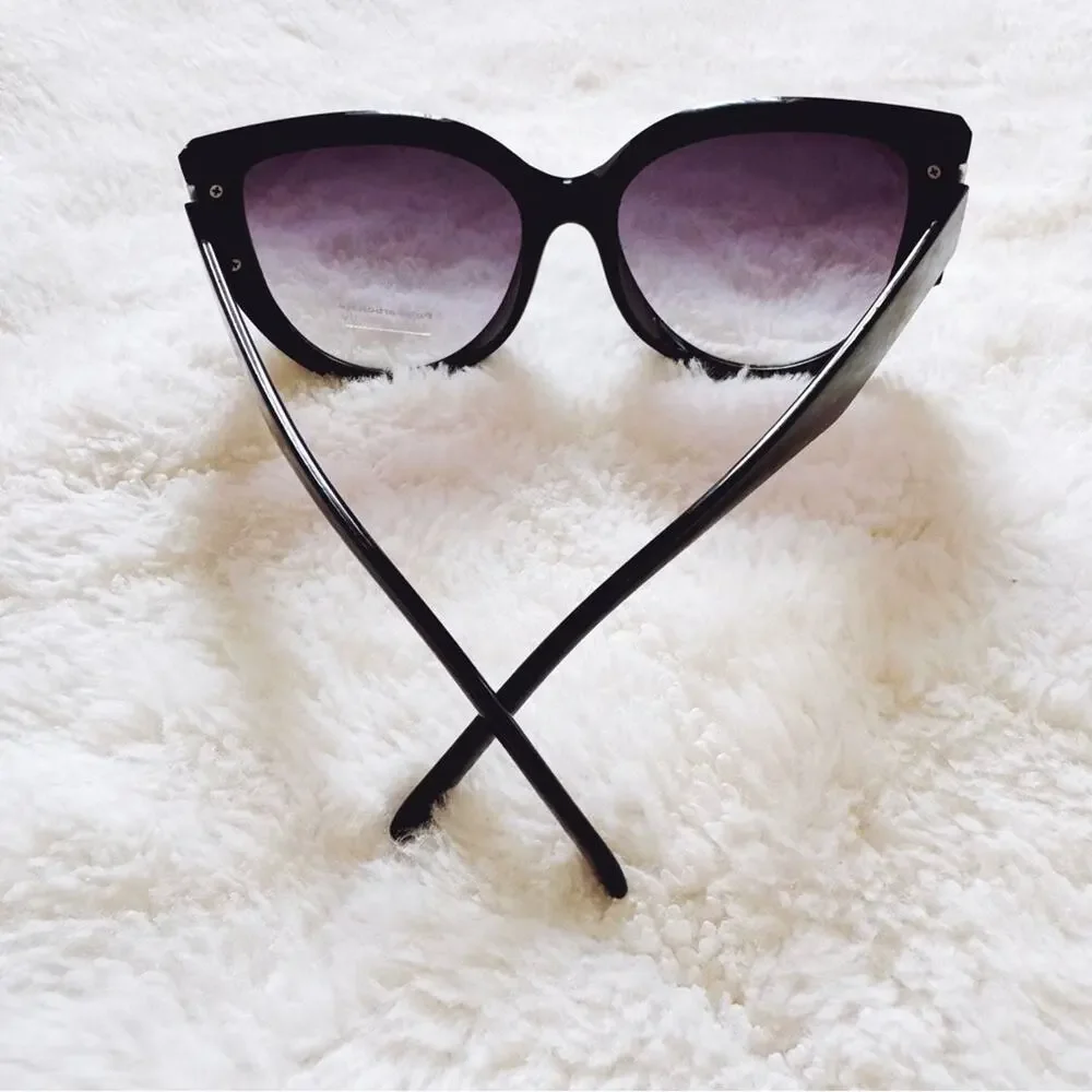 Rosy Black Cat Eye Oversized Sunglasses